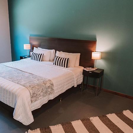 Casa Campus Pilar Suites Екстериор снимка