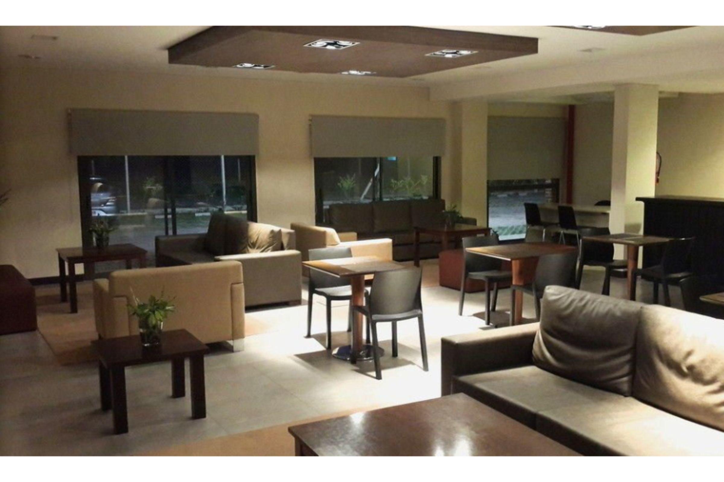 Casa Campus Pilar Suites Екстериор снимка