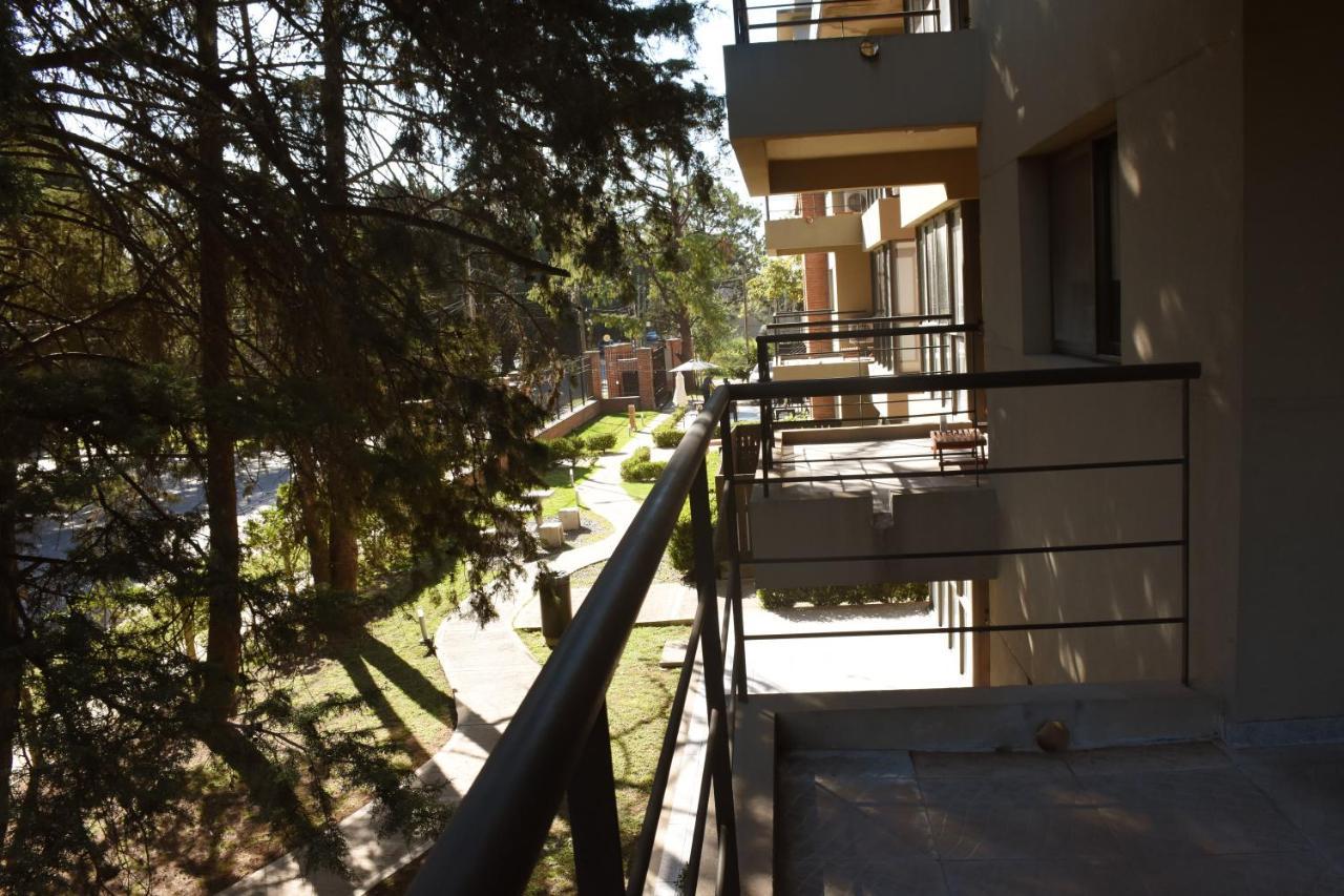 Casa Campus Pilar Suites Екстериор снимка